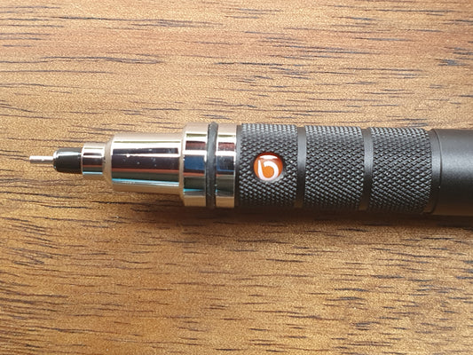 Uni Kuru Toga Roulette Model Mechanical Pencil - 0.5mm