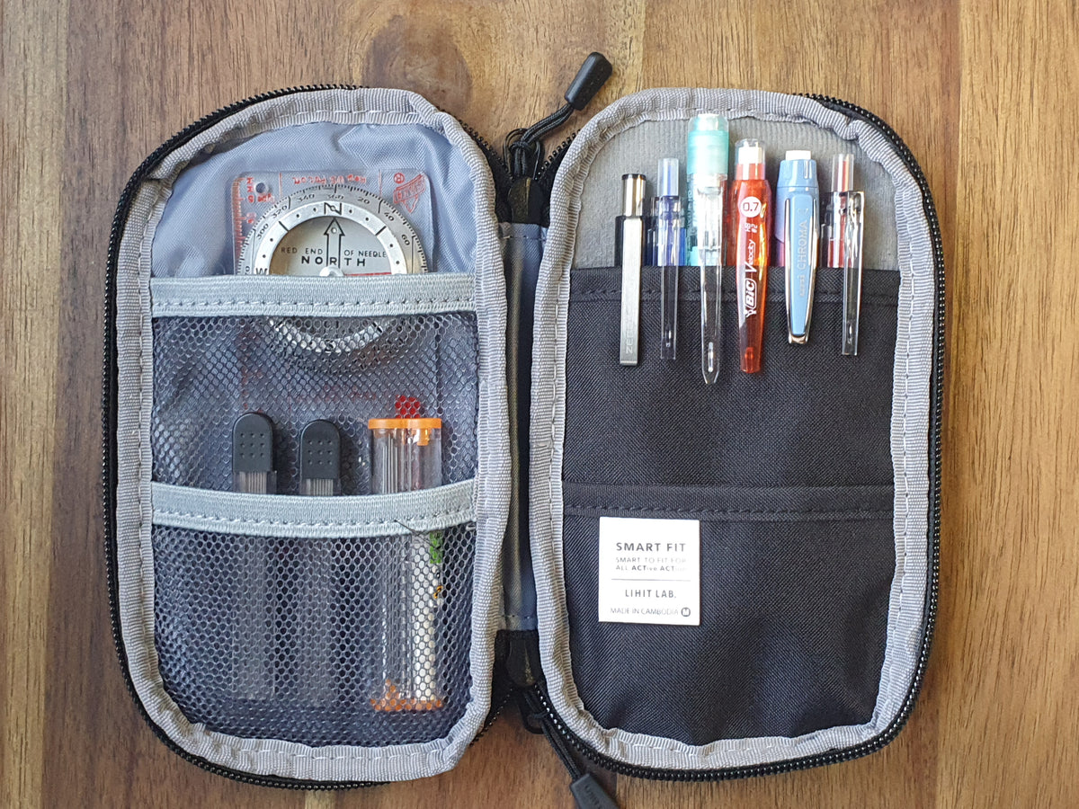 LIHIT LAB Smart Fit ACTACT Compact Pen Case (A7687)