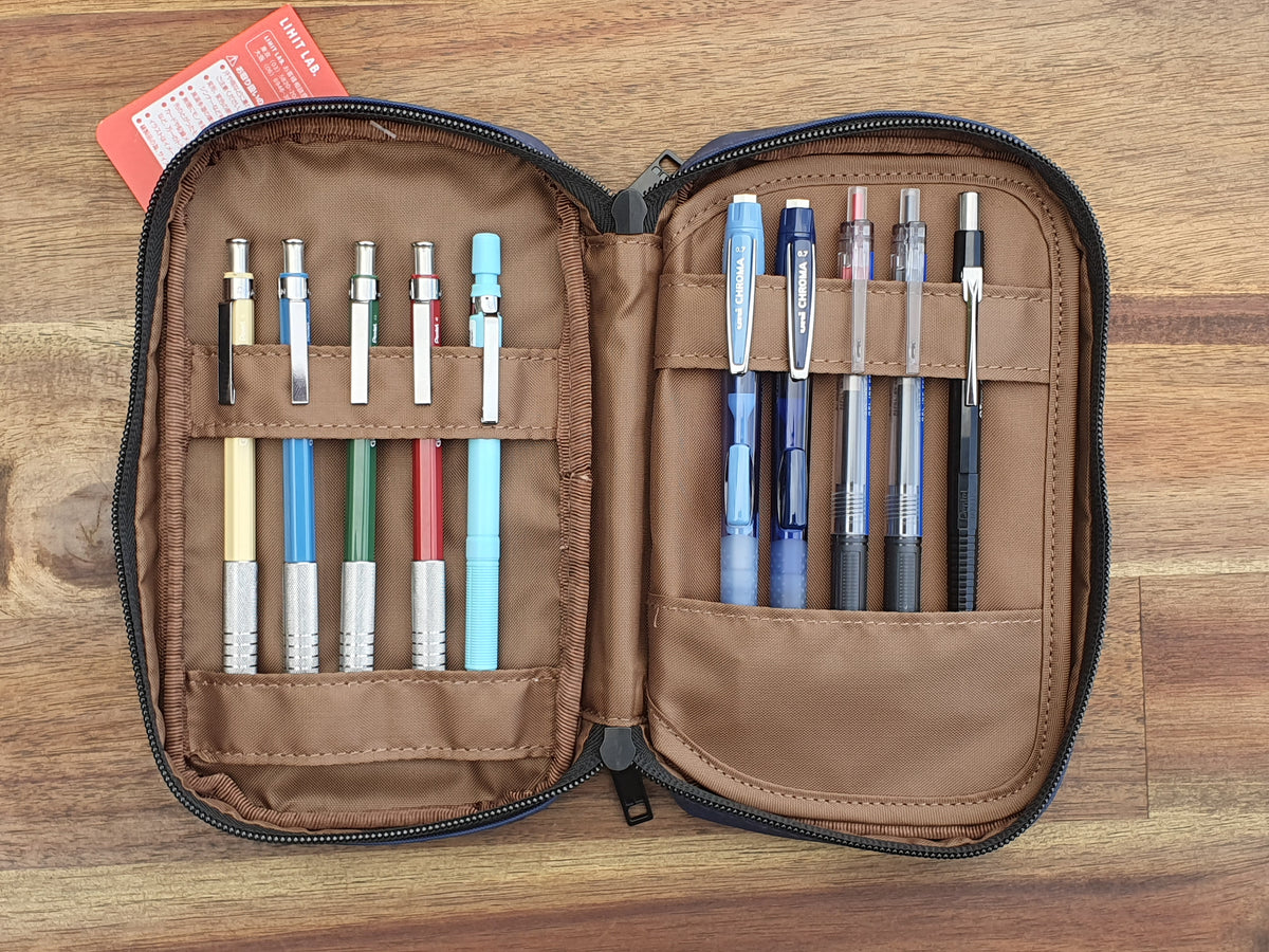 LIHIT LAB Book-Style Standard Zipper Pen Case (A7551)